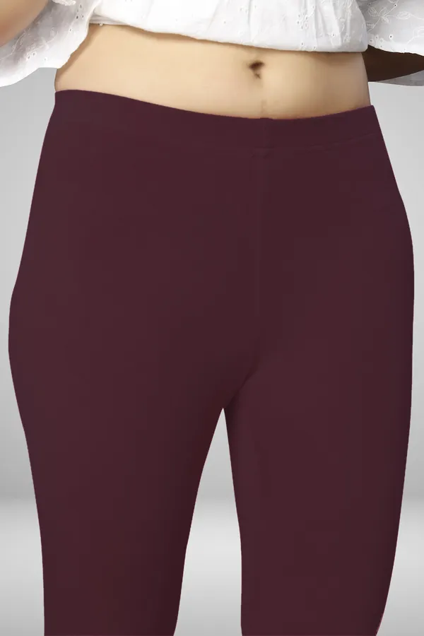 Maroon_Cotton_Blend_Solid_Legging_For_Women