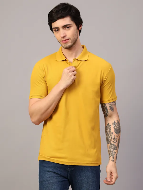 Yellow_Poly_Cotton_Solid_T-Shirt_For_Men