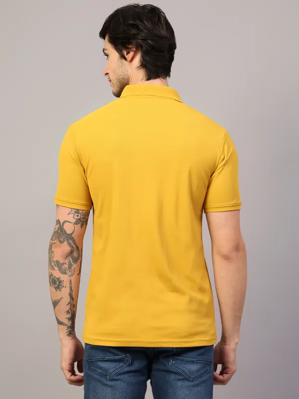 Yellow_Poly_Cotton_Solid_T-Shirt_For_Men