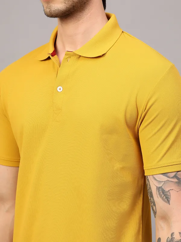 Yellow_Poly_Cotton_Solid_T-Shirt_For_Men