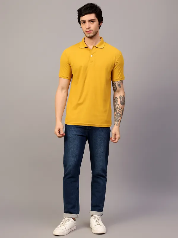 Yellow_Poly_Cotton_Solid_T-Shirt_For_Men