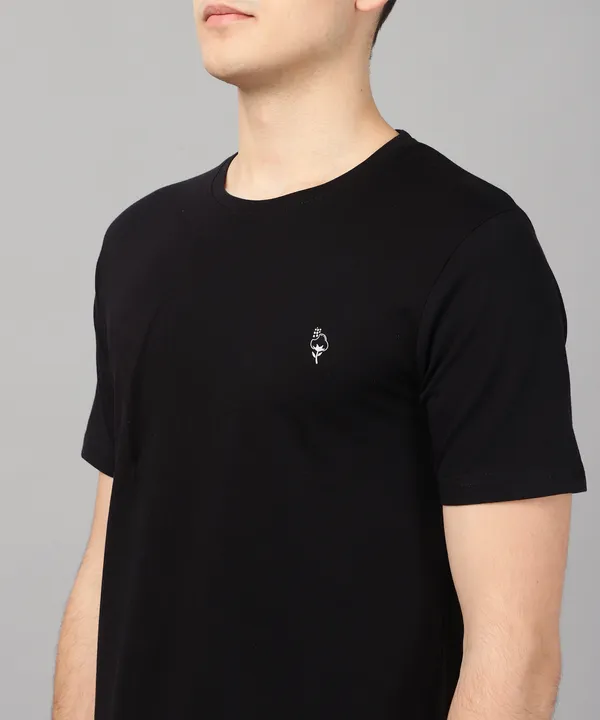 Black_Cotton_Blend_Solid_T-Shirt_For_Men