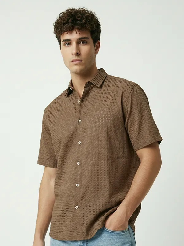 Men'S_Brown_Textured_Short_Sleeve_Casual_Shirt