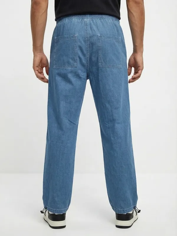 Men'S_Light_Blue_Denim_Drawstring_Joggers