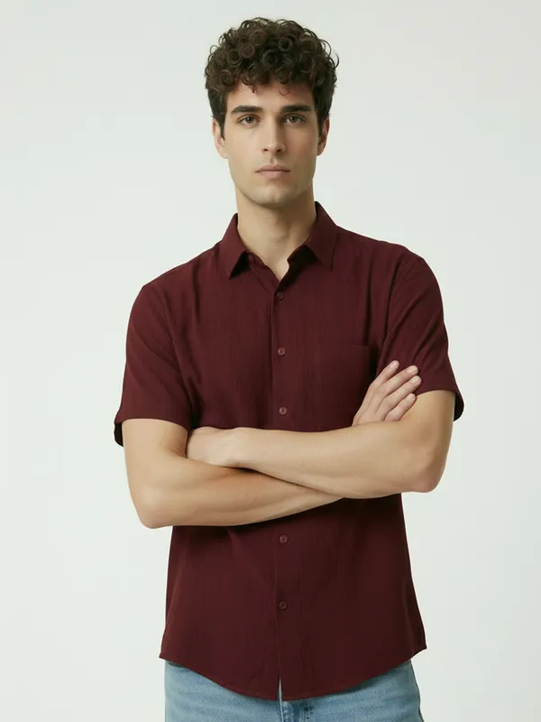 Men'S_Maroon_Short_Sleeve_Linen_Casual_Shirt