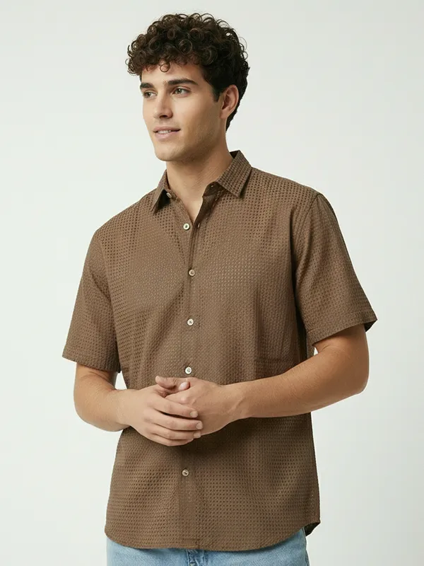 Men'S_Brown_Textured_Short_Sleeve_Casual_Shirt