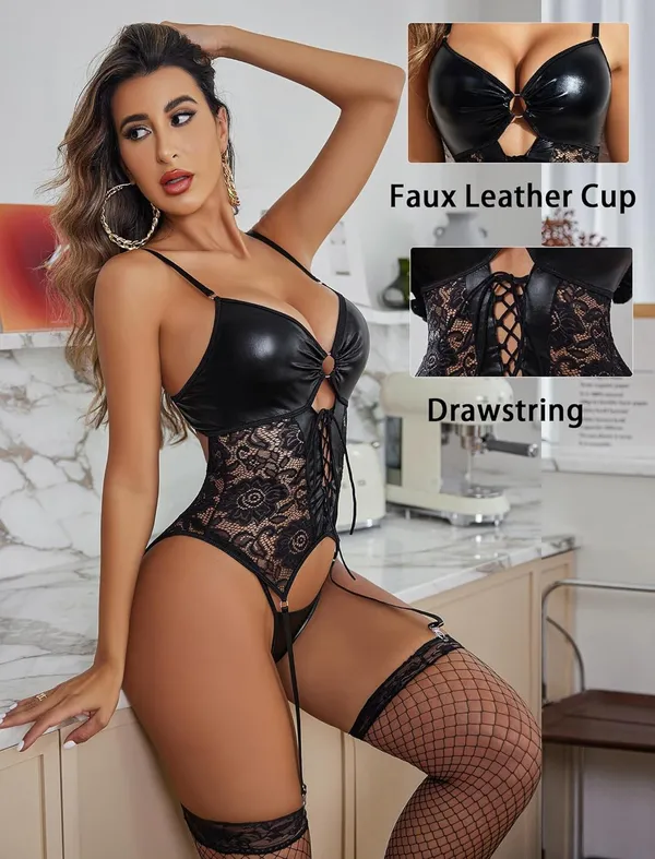 Black_Faux_Leather_Sexy_Corset_With_Garter_Belt_For_Women