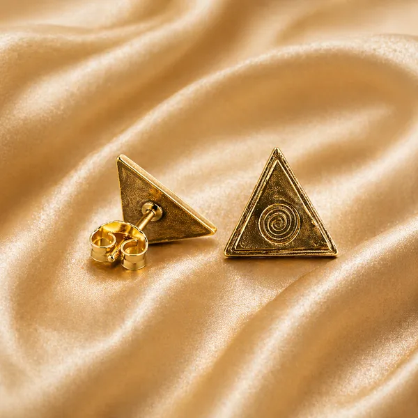 AURIM_BLAIR_STUD_EARRING_DHOKRA_ART_TRIANGLE