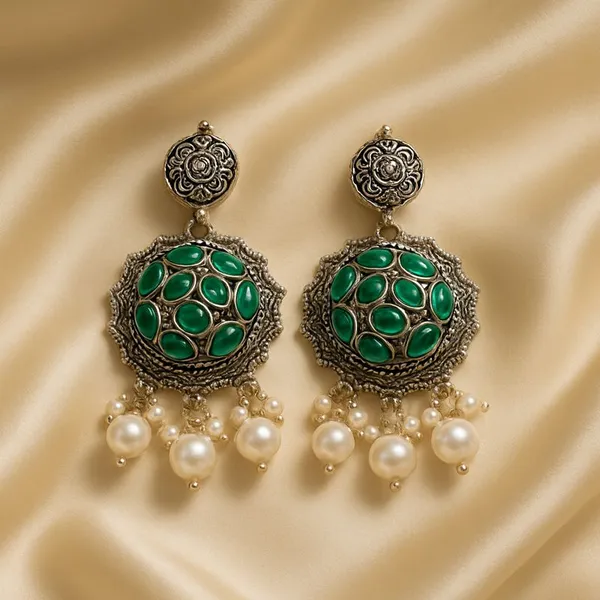 AURIM_BLAIR_STUD_EARRINGS_GERMAN_SILVER_CHAANDBALI_CRYSTAL_&_FRESHW_ATER_JUNKA_GREEN