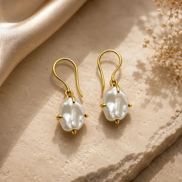 BAROQUE_PEARL_BRASS_EARRINGS