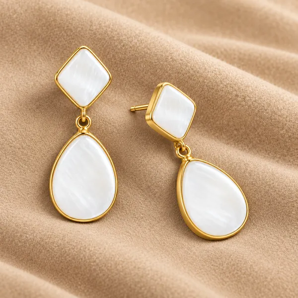 Ivory_Glow_Teardrop_Earrings