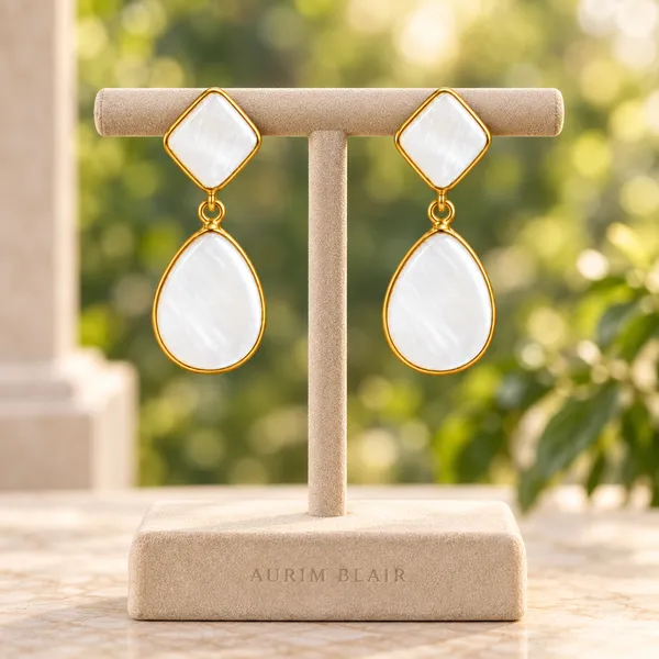 Ivory_Glow_Teardrop_Earrings