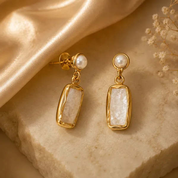 Lumière_Luxe_Gold_&__Baroque_Pearl_Drop_Earrings
