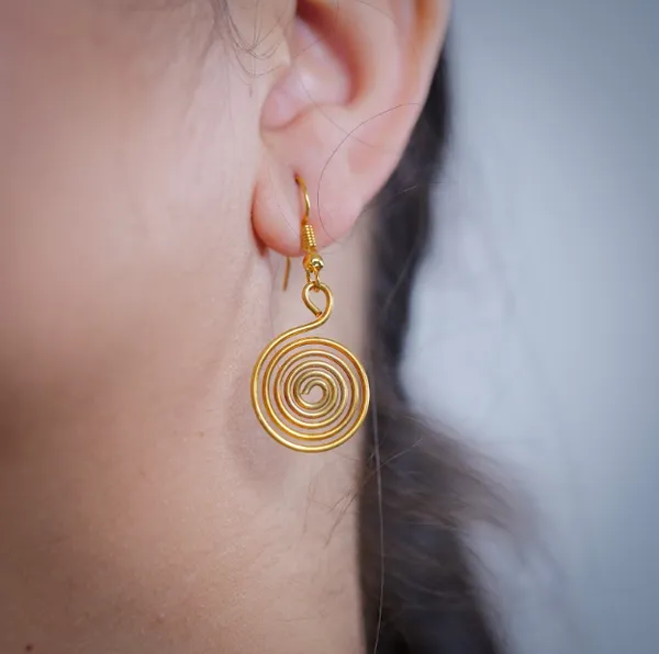 AURIM_BLAIR_EARRINGS_BRASS_SPRIRAL_WIRE_GODLDEN