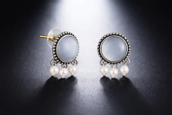 AURIM_BLAIR_STUD_EARRINGS_BRASS_HALO_DROP_With_FRESHWATER_PEARLS_LIGHT_GREY