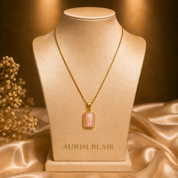 MONALISA_RECTANGLE_PENDANT_NECKLACE_-_NATURAL