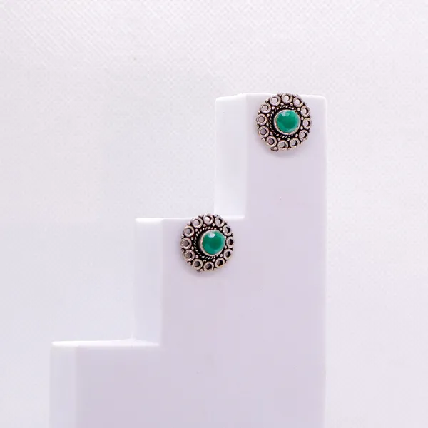 AURIM_BLAIR_STUD_EARRINGS_BRASS_FLOWER_PATERN_WITH_GREEN_CRYSTAL