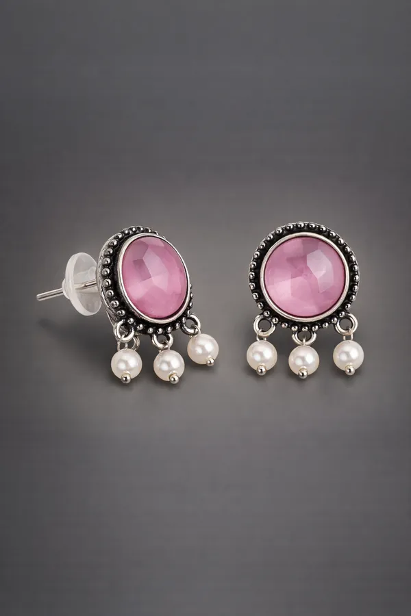 AURIM_BLAIR_STUD_EARRINGS_BRASS_CRYSTAL_WITH_PEARL_DANGERS_LIGHT_GREY
