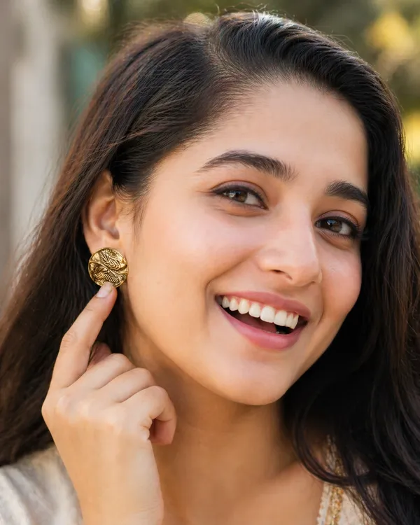 AURIM_BLAIR_STUD_EARRINGS_BRASS_DHOKRA_ART_WITH_2_LEAF_DESIGN
