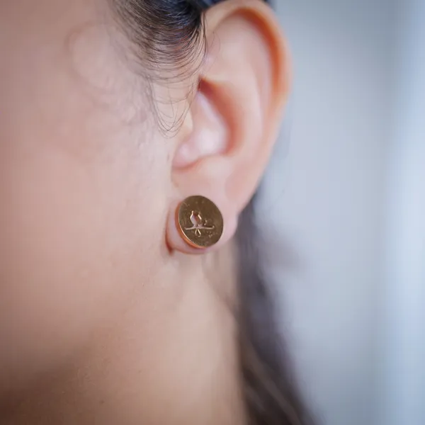 AURIM_BLAIR_EARRINGS_GERMAN_SILVER_BIRD_CUTOUT_GOLDEN_TONE