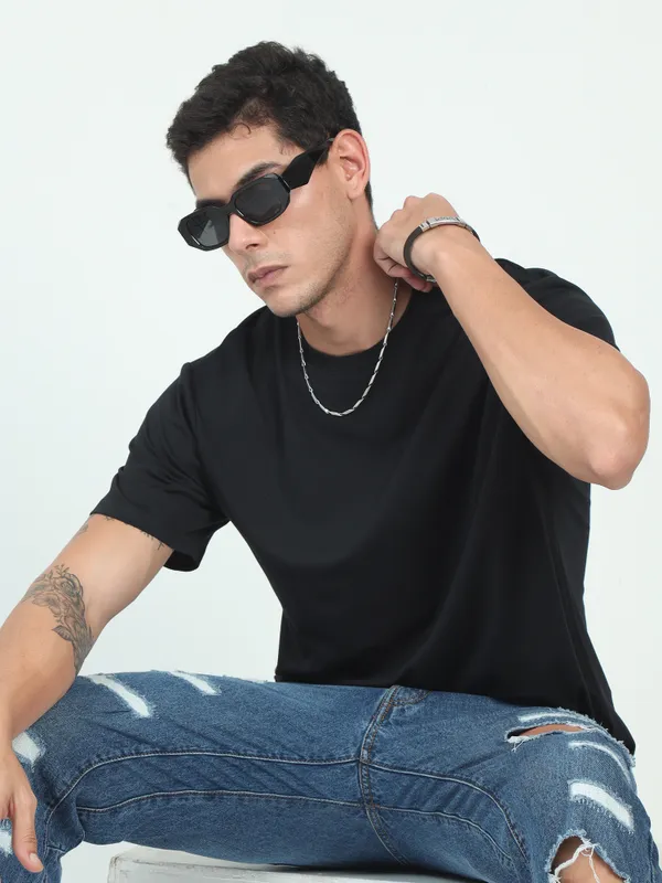 Unisex_GSM_240_Black__Tensel_Viscose_Round_Neck_Light_Weight_Tensil_Drop-Shoulder_Sleeves_Oversized_T-Shirt