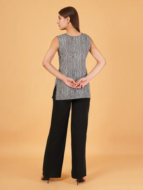 Black_Cotton_Short_Kurti