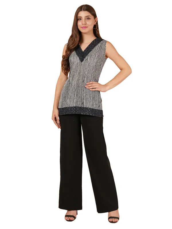 Black_Cotton_Short_Kurti