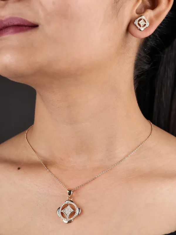 Golden_Plated_Earings_With_Pendant_For_Women