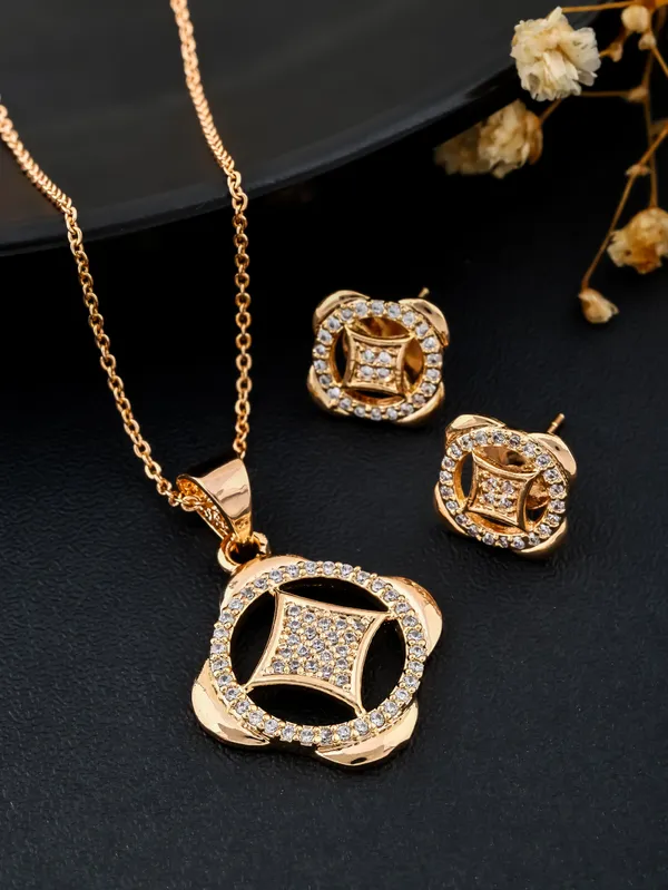 Golden_Plated_Earings_With_Pendant_For_Women