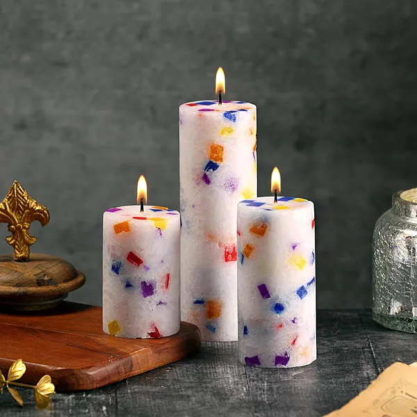 Set_Of_3_Multicolor_Candles_Fragrance_Pillar_Wax_Candles_Marble_Finish(Christmas_Snow_-_Mahagony)