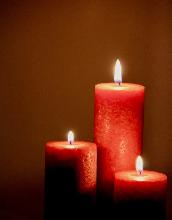 Set_Of_3_Multicolor_Candles_Fragrance_Pillar_Candles_Marble_Finish_(Rose_Fragrance)100%_Paraffin_Wax