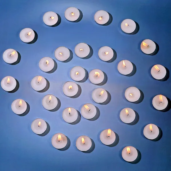 Set_Of_50_White_Candles_Paraffin_Wax_Tealights_(Unscented)