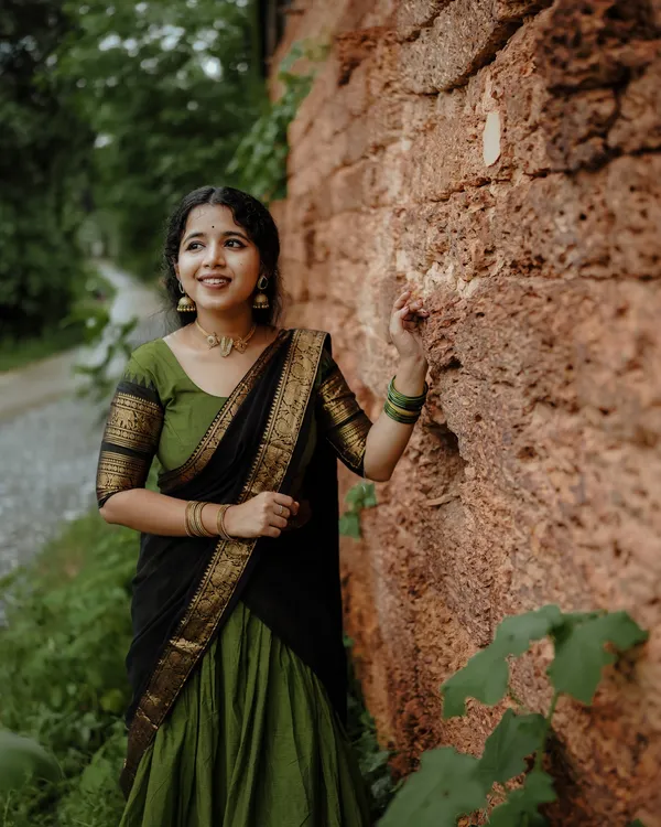 Mehndi-Black_Kanjiveram_Silk_Zari_Lehenga_With_Blouse_Along_With_Banarsi_Silk_Dupatta