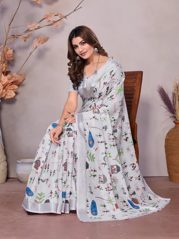 Light_Grey_Handloom_Cotton_Saree_with_Digital_Print