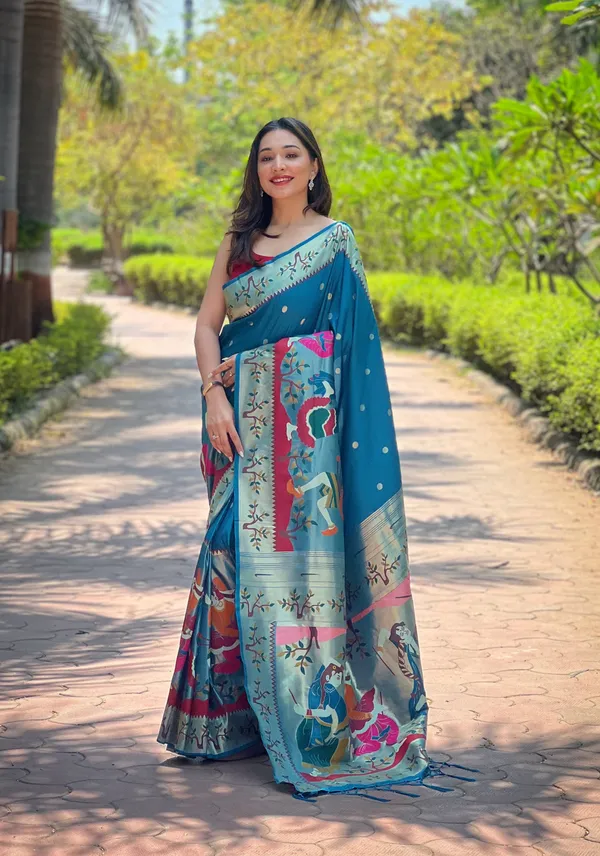 Teal_Blue__Women's_Kanjivaram_Pure_Handloom_Soft_Silk_Saree_With_Blouse_Piece.