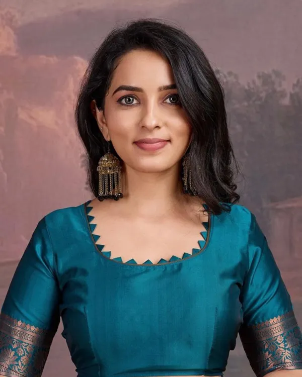 Dark_Blue_Color_Recent_Drop_Soft_Banarasi_Silk_Saree_with_Classy_Bloue_Piece