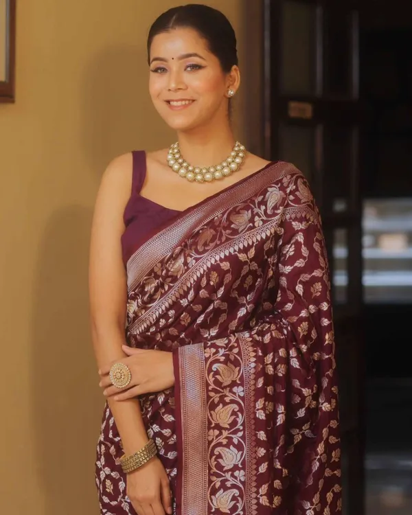 Maroon_Color_Latest_Drop_Soft_Banarasi_Silk_Saree_with_Classy_Bloue_Piece