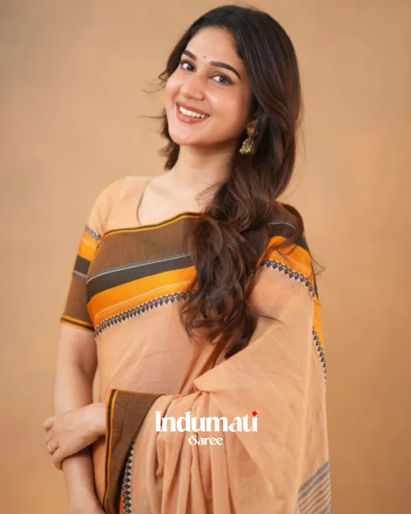 Peach_Soft_Mulmul_Cotton_Saree_with_Contrast_Border_Design_with_Blouse_Piece
