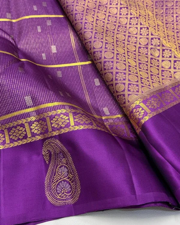 Purple_Color_Viral_Pick_Soft_Banarasi_Silk_Saree_with_Pure_Golden_Zari_Work_&_Classy_Bloue_Piece