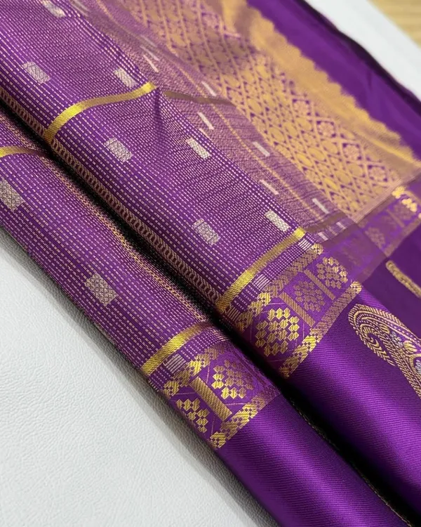 Purple_Color_Viral_Pick_Soft_Banarasi_Silk_Saree_with_Pure_Golden_Zari_Work_&_Classy_Bloue_Piece