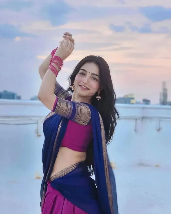 Blue_And_Purple_Color_Kanchipuram_Zari_Weaving_Half_Saree_With_Blouse__Silk_Dupatta
