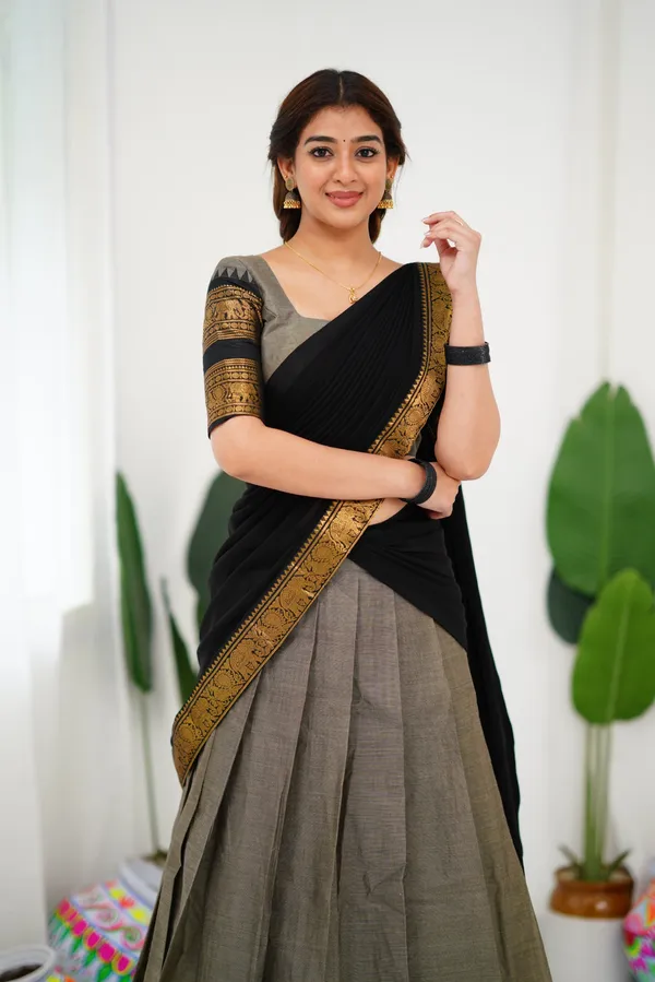 Black_And_Grey_Color_Kanchipuram_Zari_Weaving_Half_Saree_With_Blouse__Silk_Dupatta