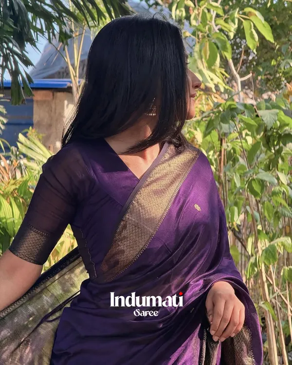 Purple_Premium_Cotton_Silk_Saree_With_Classy_Blouse_and_tassels