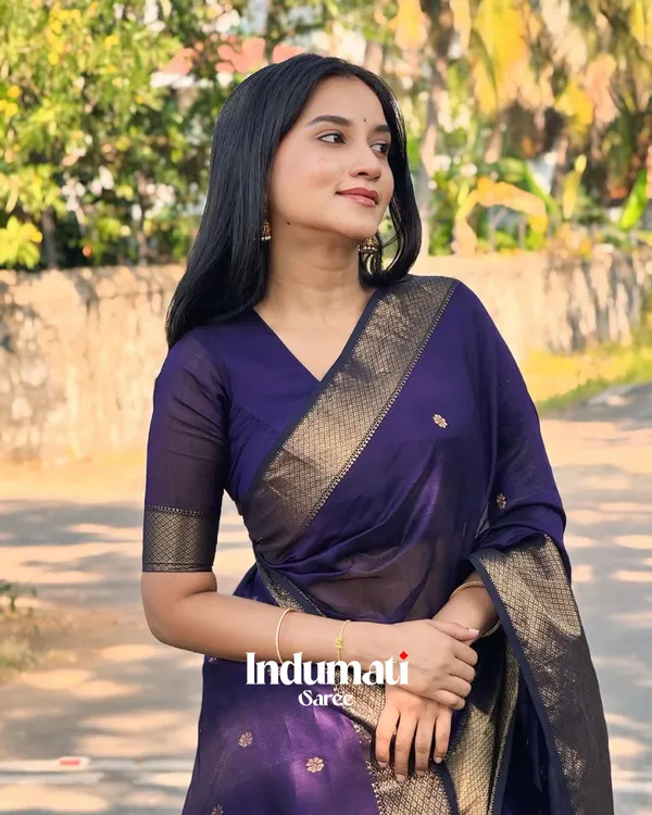 Purple_Premium_Cotton_Silk_Saree_With_Classy_Blouse_and_tassels