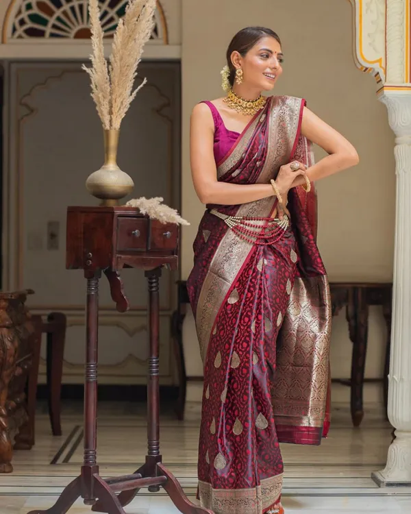 Maroon_Color_Going_Fast_Soft_Banarasi_Silk_Saree_with_Classy_Bloue_Piece