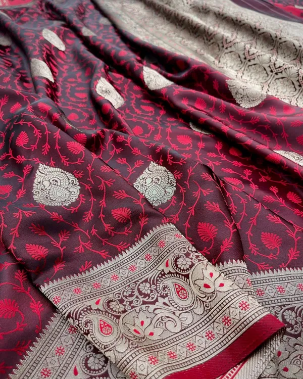 Maroon_Color_Going_Fast_Soft_Banarasi_Silk_Saree_with_Classy_Bloue_Piece