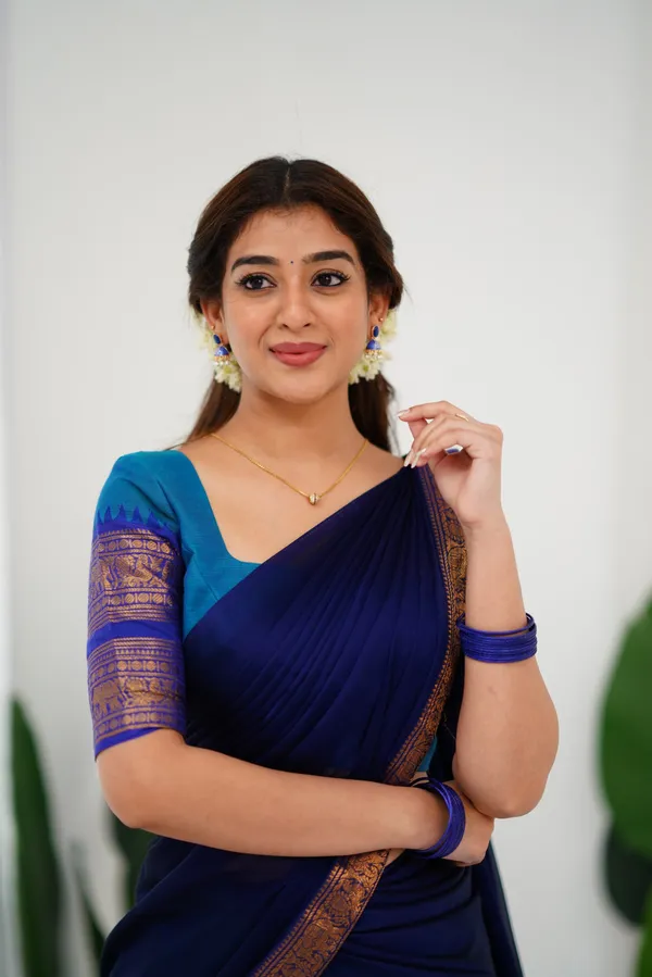 Blue_And_Light_Blue_Color_Kanchipuram_Zari_Weaving_Half_Saree_With_Blouse__Silk_Dupatta