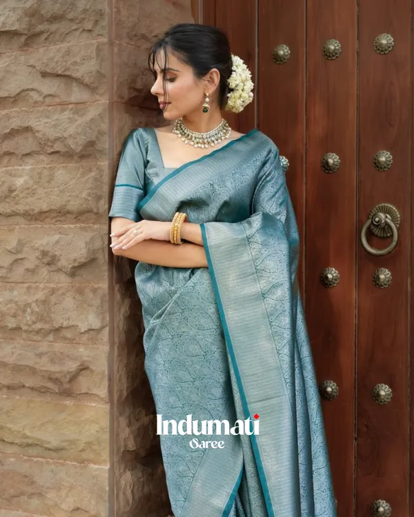 Bottle_Green_Color_Right_Now_Soft_Banarasi_Silk_Saree_with_Classy_Blouse_Piece