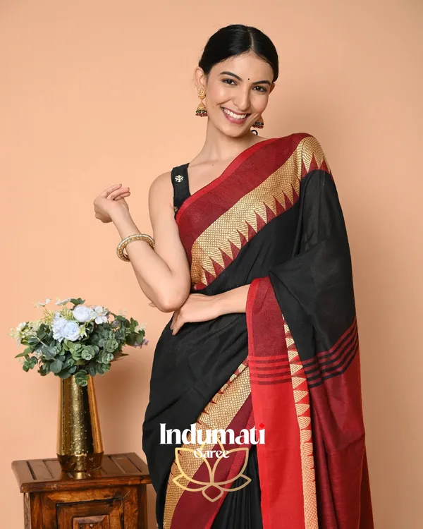 Black_&_Red_Mulmul_Cotton_Saree_with_Golden_Triangle_Border,_with_Blouse_Piece