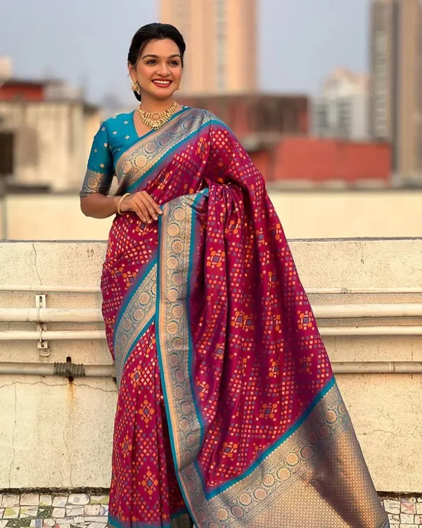 Pink_And_Blue_Color_Elite_Pick_Soft_Banarasi_Silk_Saree_with_Classy_Bloue_Piece